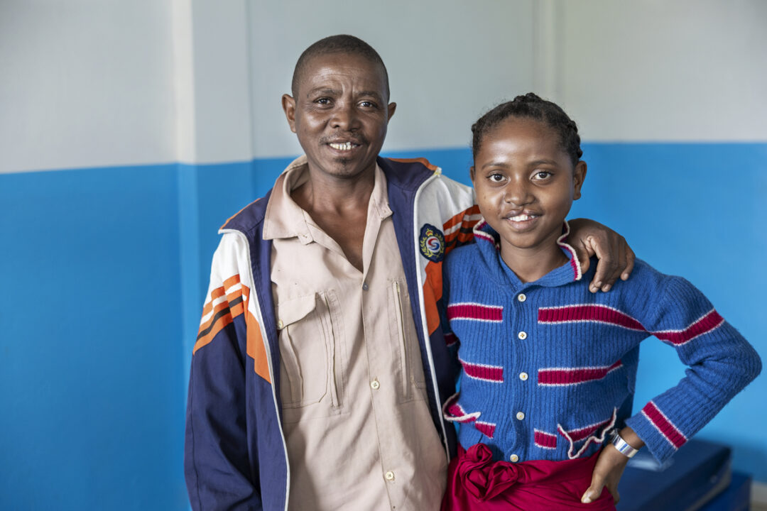 Celvinah and her father Zabe. Photo: Lorenzo Monacelli